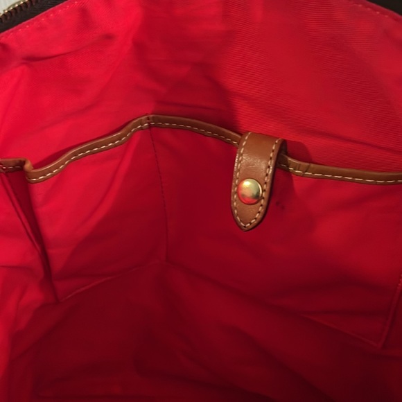 Dooney & Bourke soft leather tote with/Serial # - Picture 10 of 13